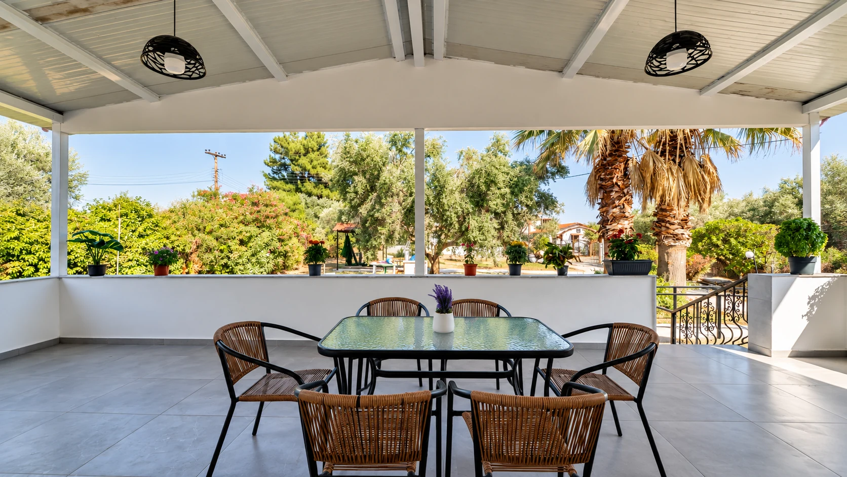 Almira Blue covered terrace